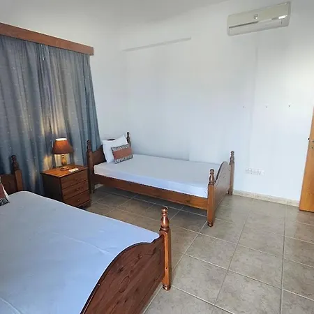 Livia - Vikles 1 Villa *