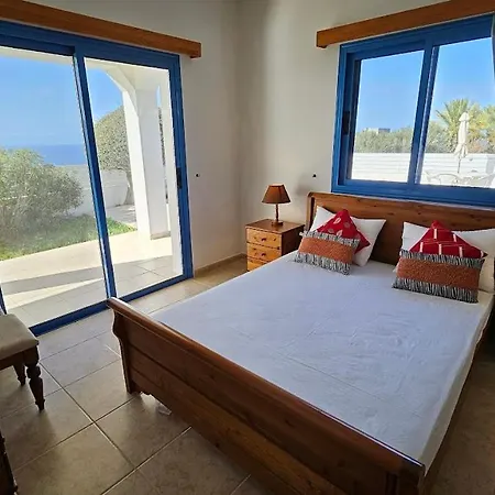 Livia - Vikles 1 Villa Pomos