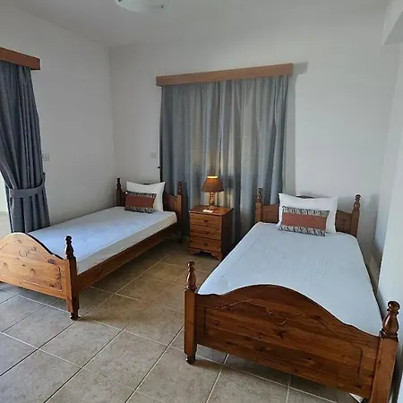 Livia - Vikles 1 * Pomos